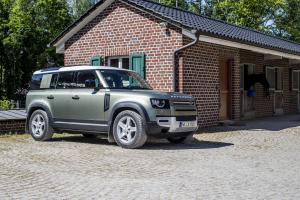 Land Rover Defender 110 D240 S Urban Pack 2020 года  (WW)